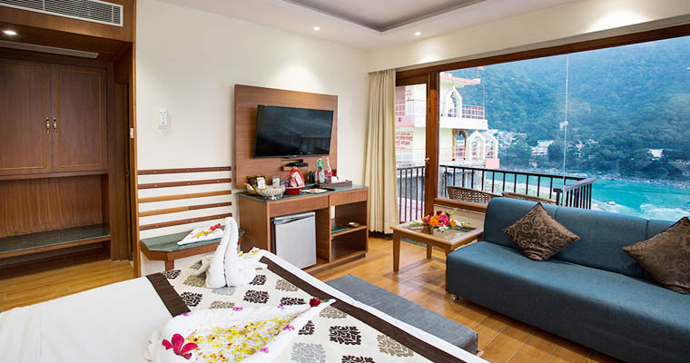 resort room